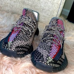 Adidas Yeezy boost size 5 1/5 women